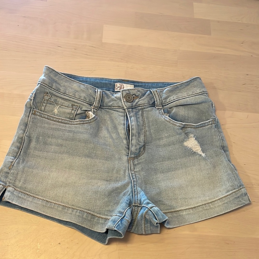 SO Jean shorts. Size 5.